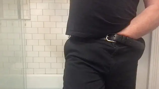 nvversguynextdoor Show in webcam