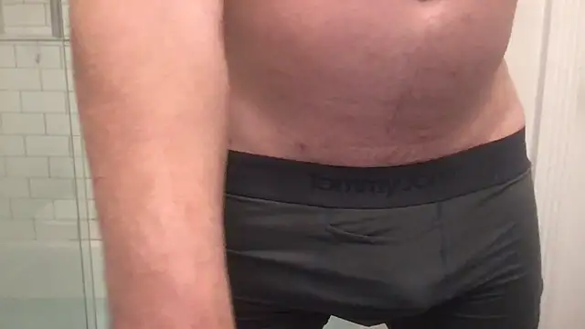 nvversguynextdoor 网络视讯表演