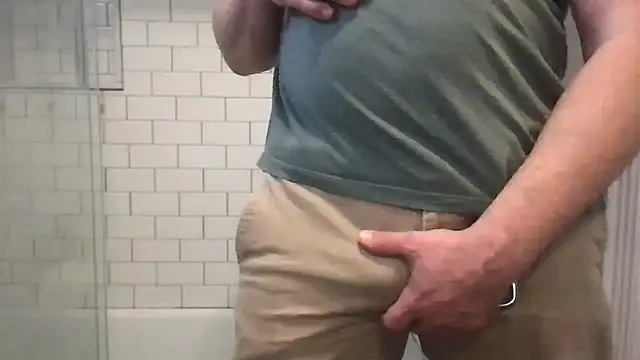 nvversguynextdoor Show in webcam
