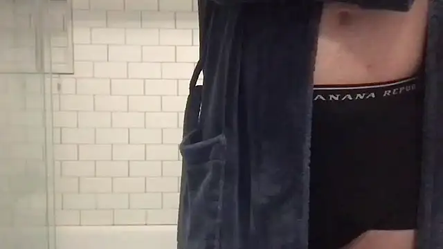 nvversguynextdoor 网络视讯表演