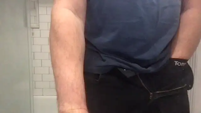 nvversguynextdoor Show in webcam