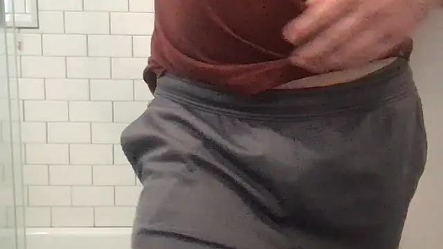 nvversguynextdoor Show in webcam