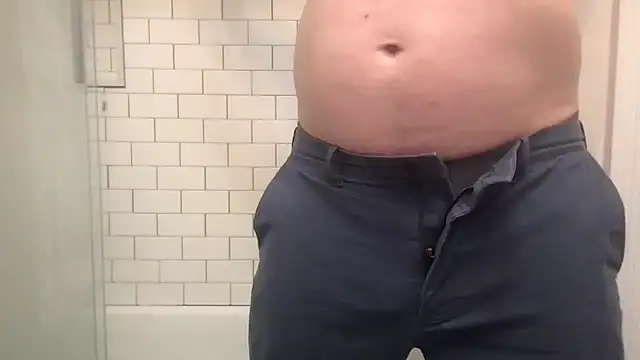 הופעת וובקאם של nvversguynextdoor