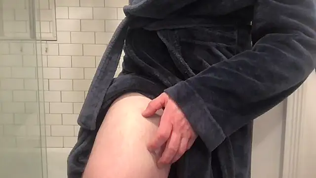 nvversguynextdoor 网络视讯表演