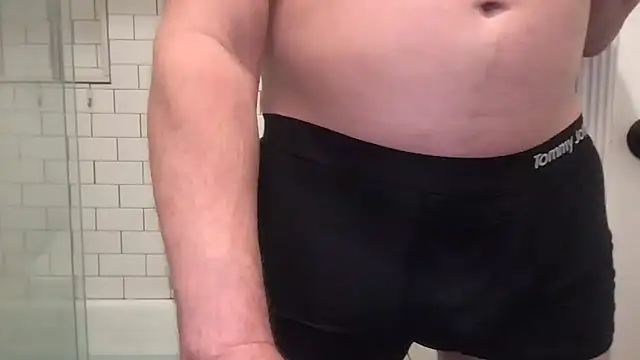 nvversguynextdoor 网络视讯表演