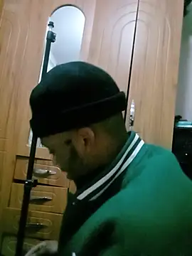 Pokazy przed kamerką – BigDick2430