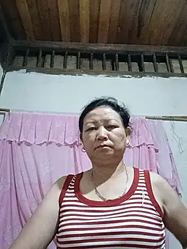 Lena_9x Adlı Modelin Web Kamerası Şovu