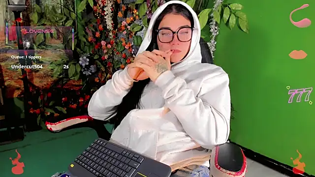 Camila_Fox69 Webcam Show