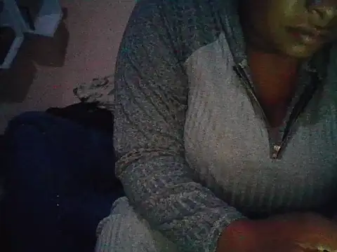 queenzulfa Chat XXX live