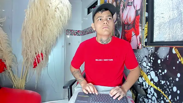 samael_betancurt7's Webcam Show