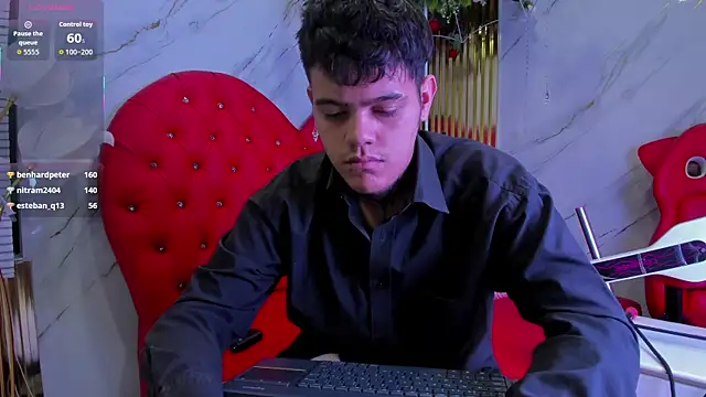 leonel_bigcum Pertunjukan Webcam