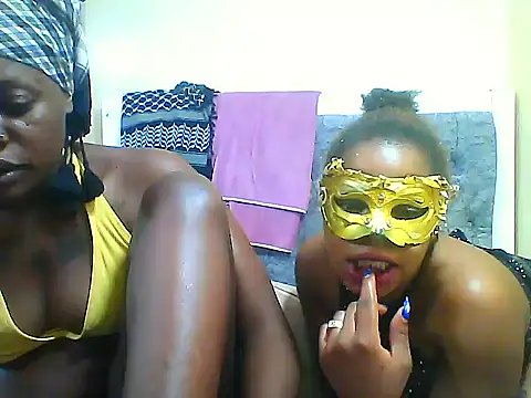 GoldenHearts2 Pertunjukan Webcam