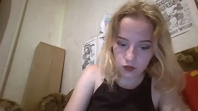 Ket-mis' Live XXX Chat