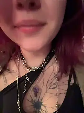 Lilly__Kiss Adlı Modelin Web Kamerası Şovu