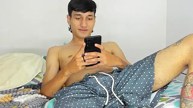 Show modela nick_damon1 na web-kameri