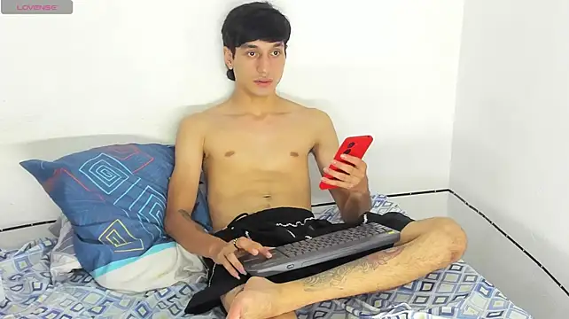 Show modela nick_damon1 na web-kameri