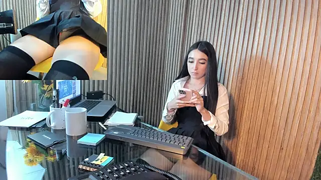 AngeelBlosoom_'s Live XXX Chat