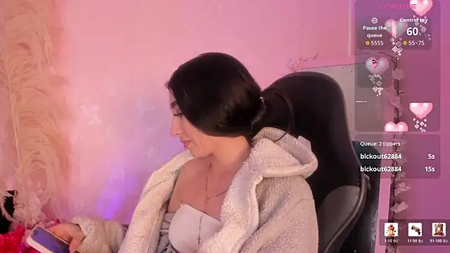 AngeelBlosoom_ Adlı Modelin Canlı XXX Sohbeti