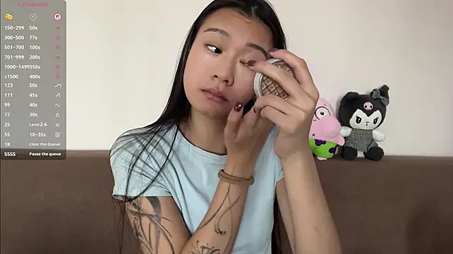 SabraMyra Adlı Modelin Canlı XXX Sohbeti