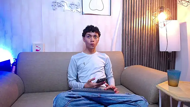 Axxel_White 网络视讯表演