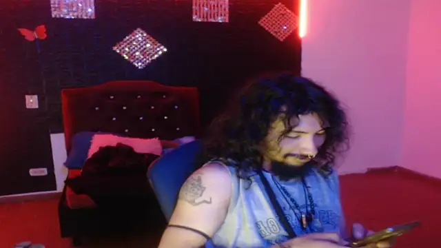 strap_420 webcam show