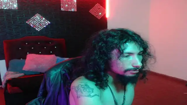 strap_420 Webcam-Show