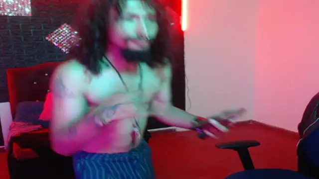 strap_420 Webcamshow