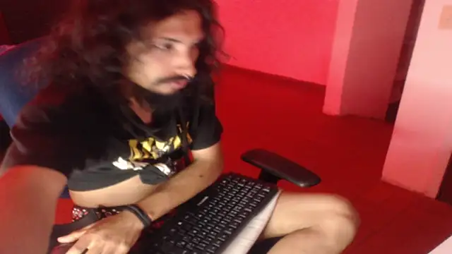 Show modela strap_420 na web-kameri