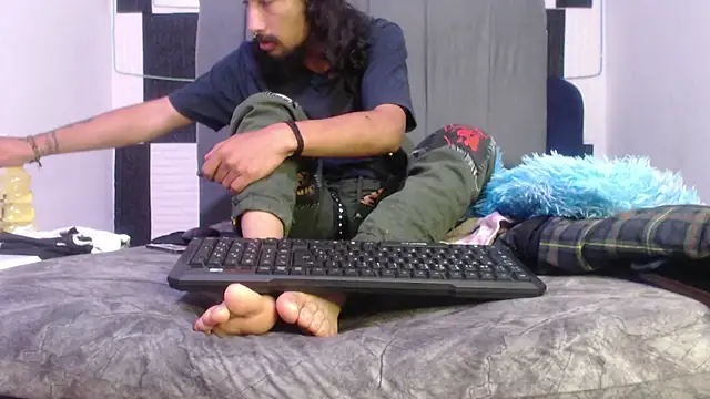 strap_420 webcam show