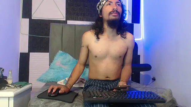 Show de strap_420 na webcam