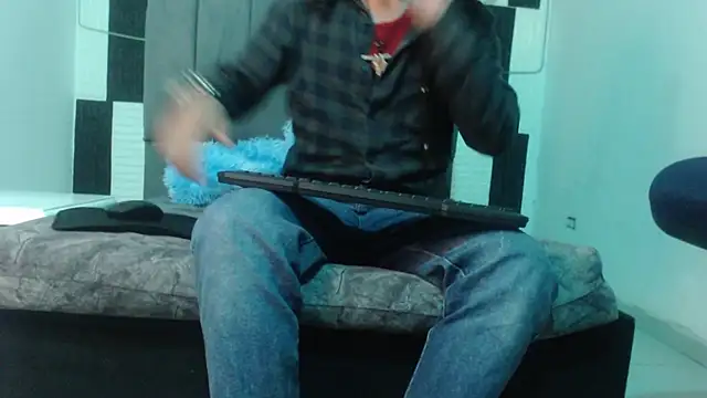 strap_420 webcam show