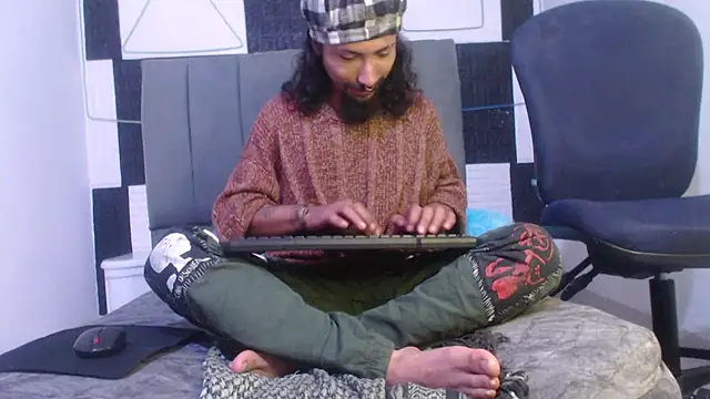 strap_420 Show Webcam