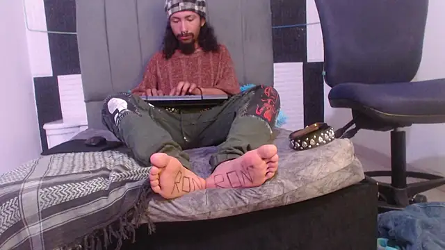 strap_420 webcam show