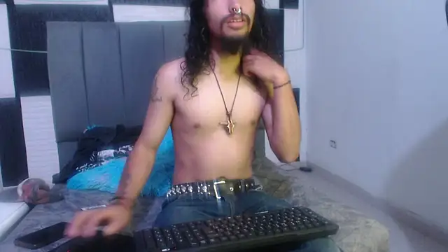 strap_420 webcam show
