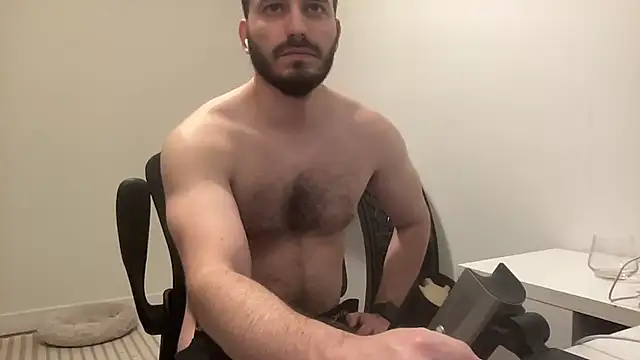 הופעת וובקאם של ThickDickMontreal