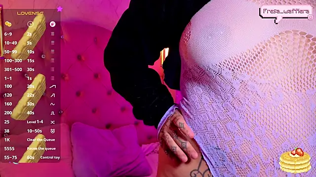 Fresa_wafflera_ élő XXX-chatje