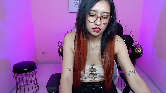 Nahomi_xxx's Live XXX Chat