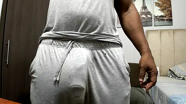 Roccoblack24cm: вебкам-шоу