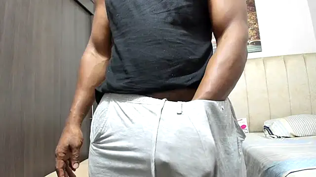 Show de Roccoblack24cm na webcam