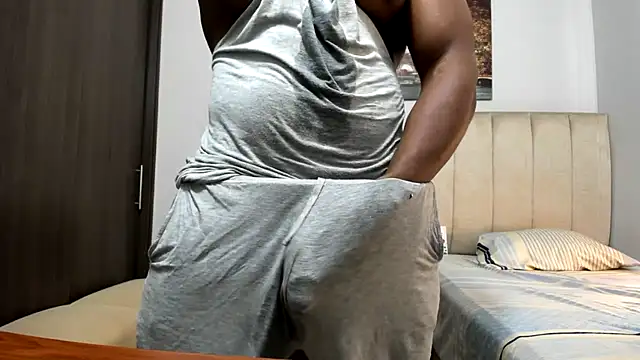 Show de Roccoblack24cm na webcam