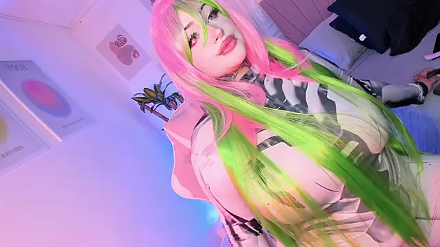 Bella--green's Webcam Show
