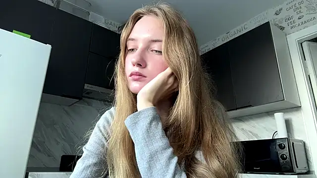 Show modela LuiseFurbeck na web-kameri