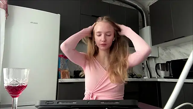 LuiseFurbeckn Live XXX chat