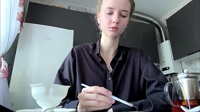 LuiseFurbeck Adlı Modelin Canlı XXX Sohbeti