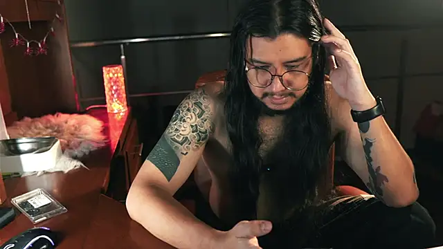 NurNikolao 网络视讯表演