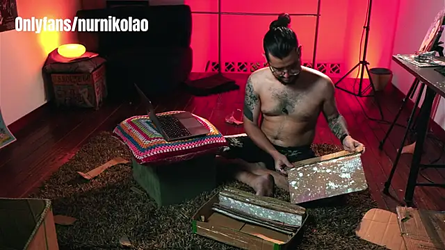NurNikolao – Kamerová šou