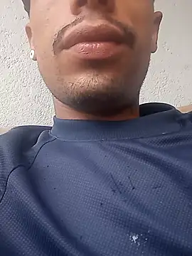 gostoso_morenin 在線直播表演