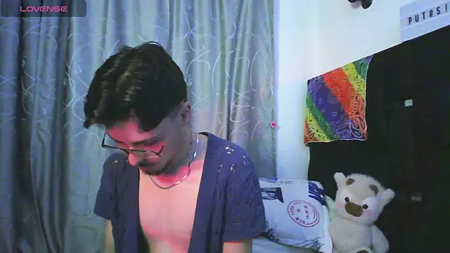 Hidden_Milan04 Show Webcam