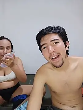 Samantha_Felipe23 Show in webcam