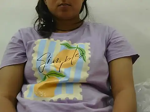 Minaxi_P Chat XXX in diretta